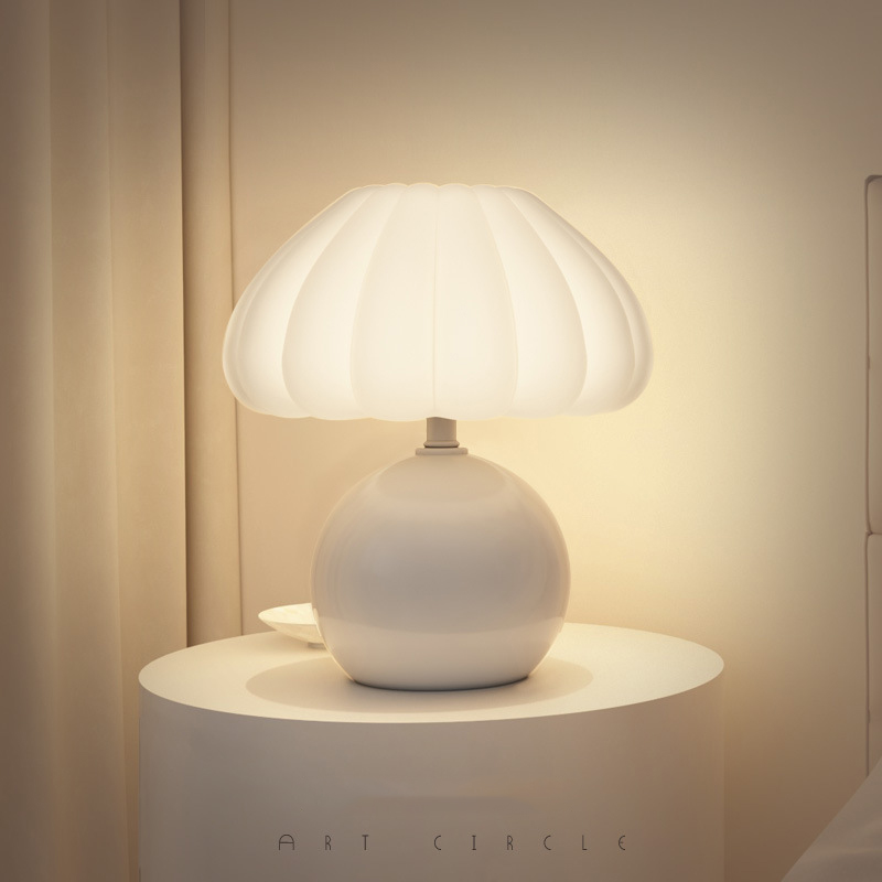 Mushroom Table Lamp - Cremefarbene Nachttischlampe im französischen Stil, Augenschutz,