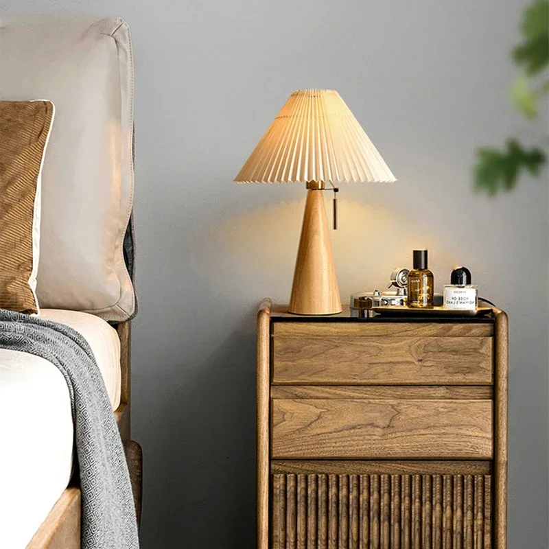 Lighting Table Decor - Retro-Plissee-Tischlampe, nordische Massivholzleuchten, zum Lesen im